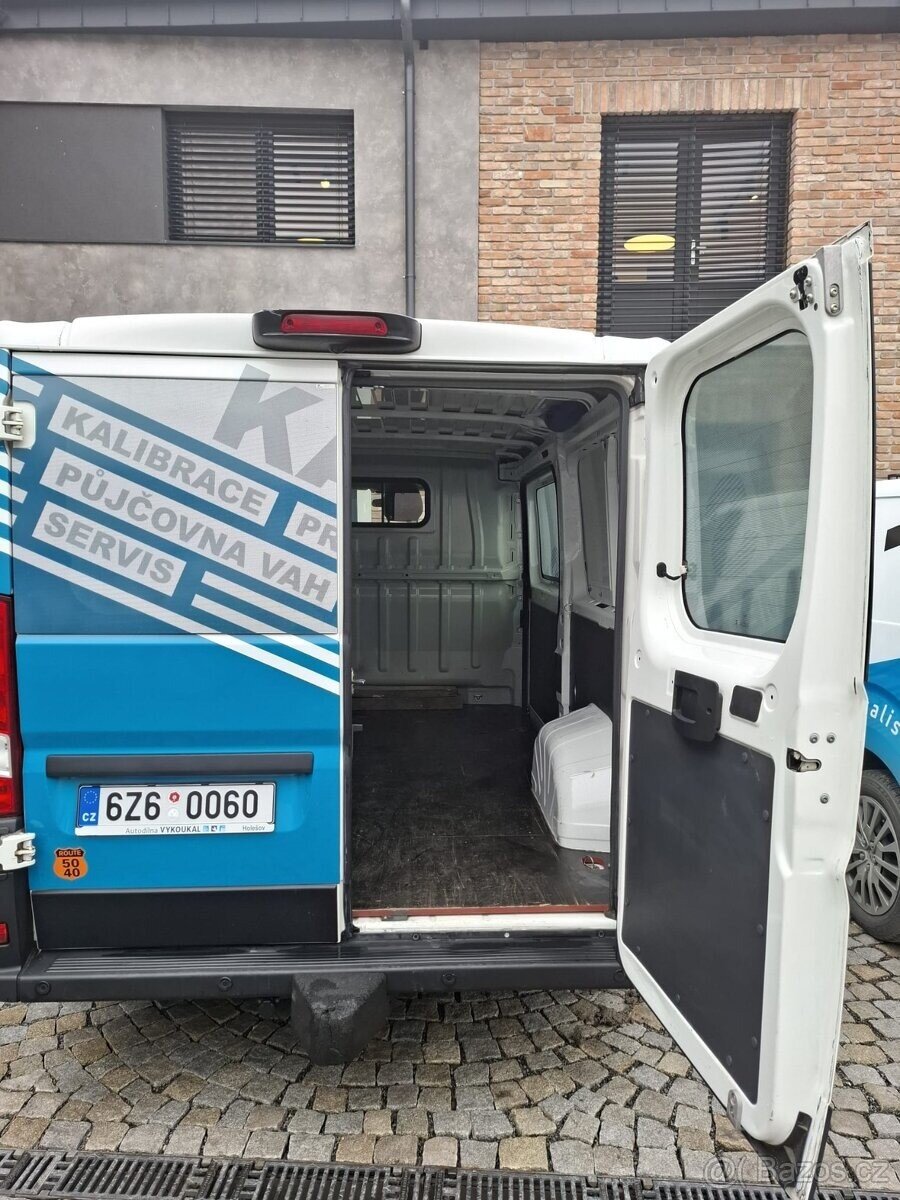 Peugeot Boxer VAN-Minibus 2,2 l 121 kw