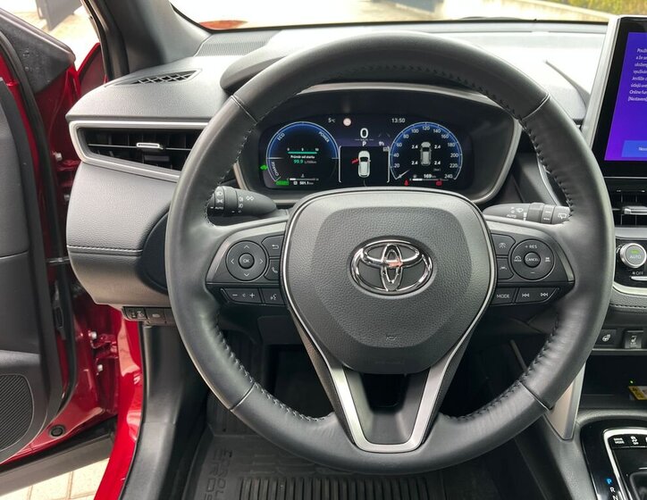 Toyota Corolla Cross SUV / Terénní 1,8 l 72 kw