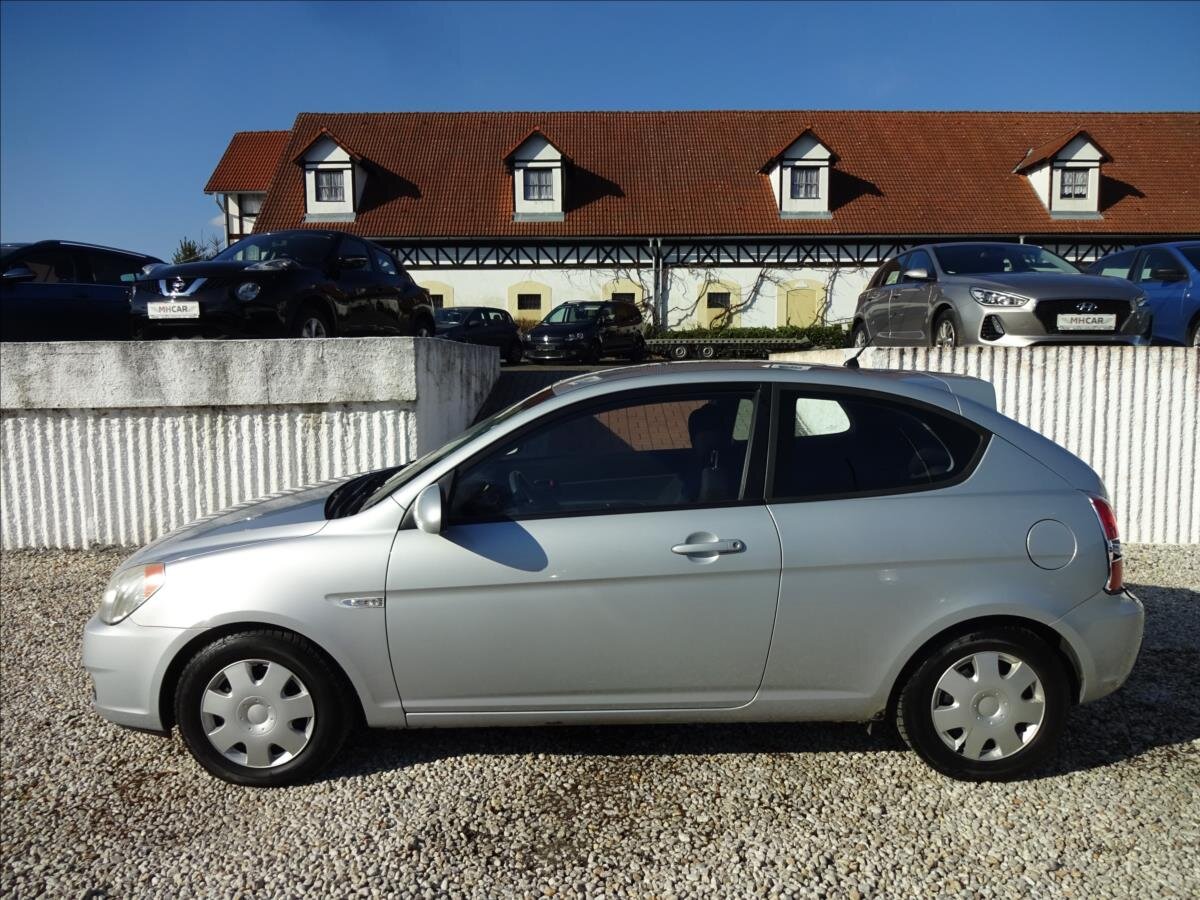 Hyundai Accent Hatchback 1,4 l 71 kw