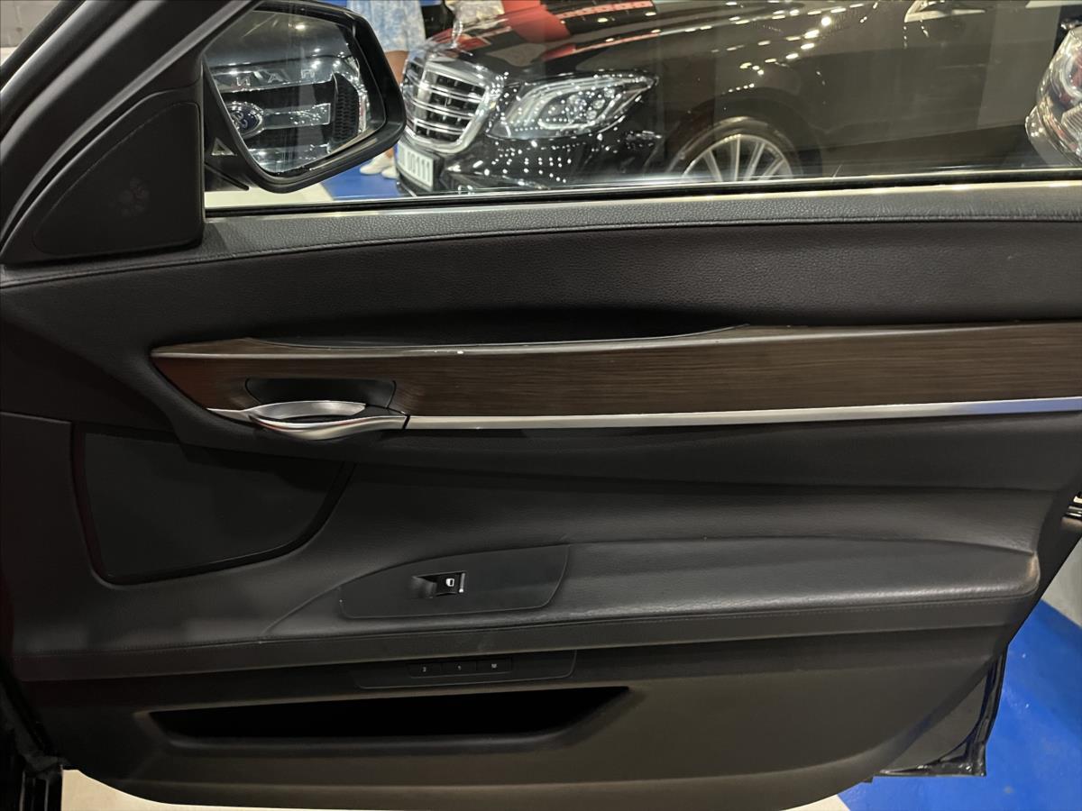 BMW Řada 7