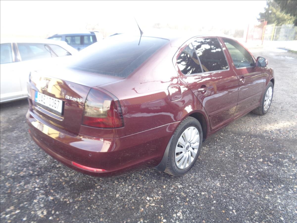 Škoda Octavia Sedan 1,6 l 77 kw