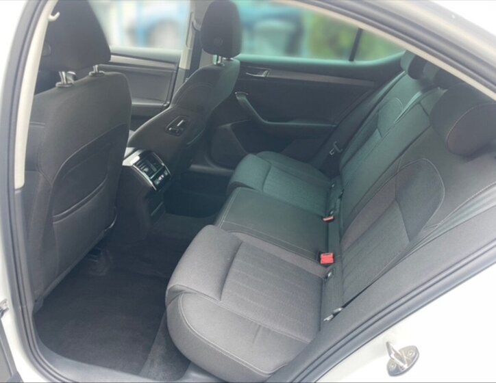 Škoda Superb Liftback 2,0 l 147 kw