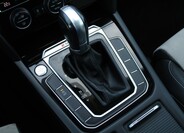 Volkswagen Passat 25