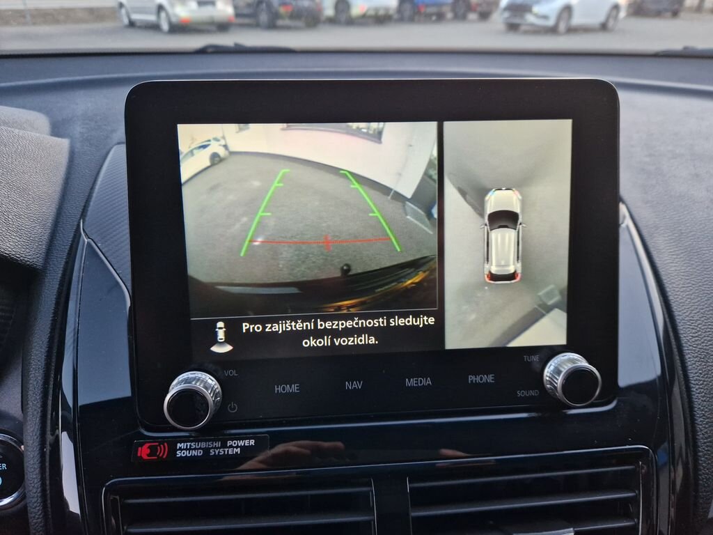 Mitsubishi Ostatní SUV / Terénní 2,4 l 138 kw