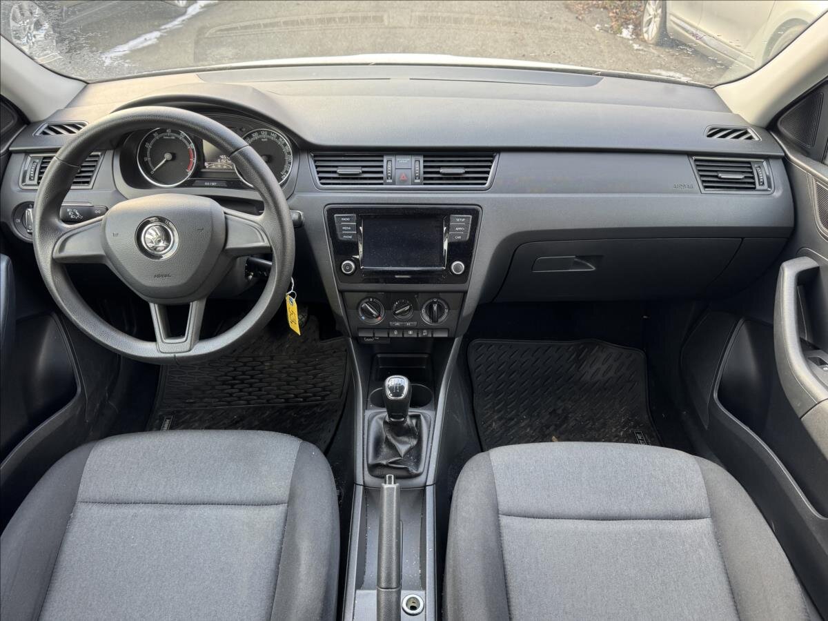 Škoda Rapid Hatchback 999,0 70 kw