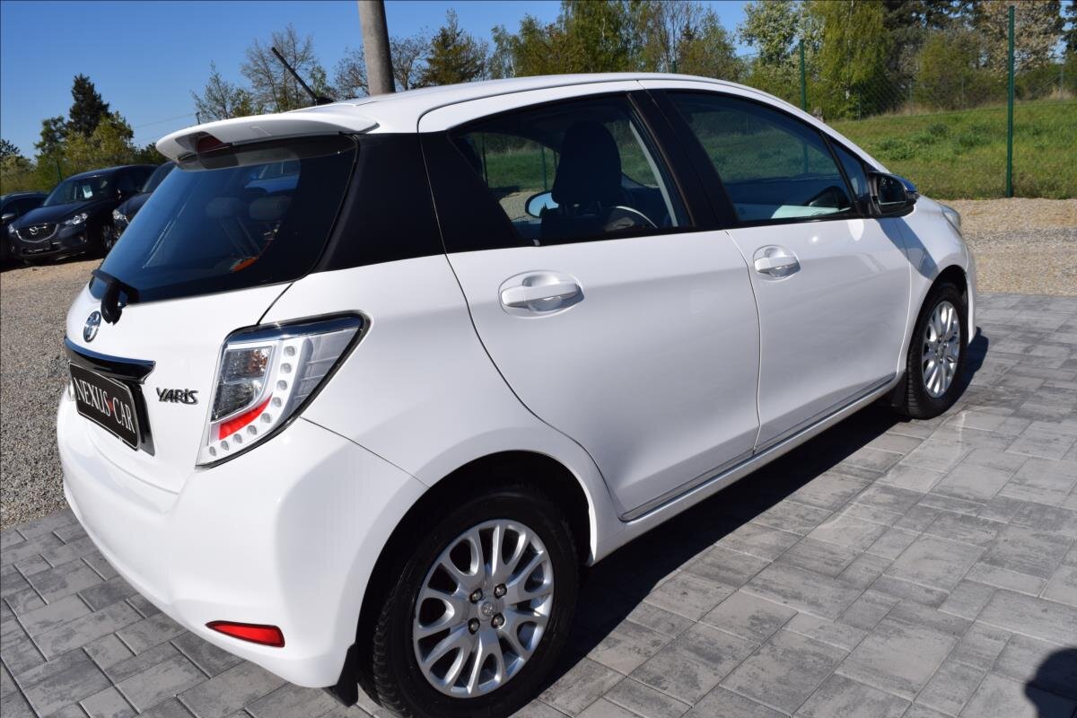 Toyota Yaris Hatchback 998,0 51 kw