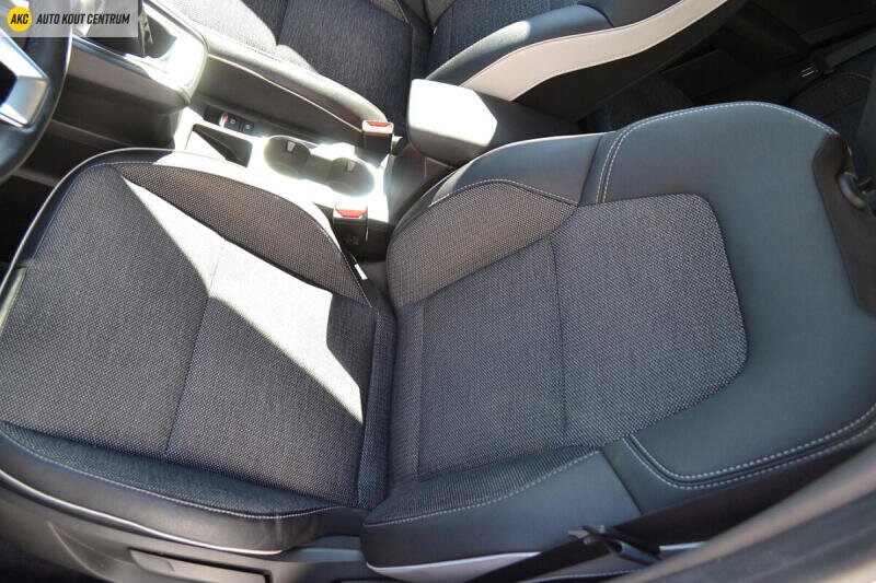 Renault Captur SUV / Terénní 1,3 l 103 kw