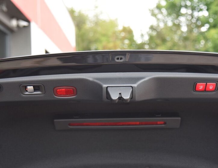 Mercedes-Benz CLS Sedan / Limuzína 3,0 l 320 kw