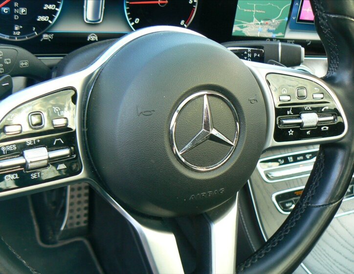 Mercedes-Benz Třídy E Kombi 2,0 l 143 kw