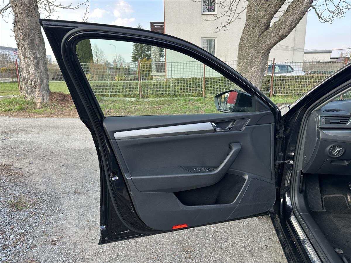 Škoda Superb Kombi 2,0 l 140 kw