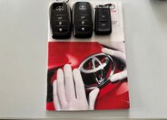 Toyota Land Cruiser SUV / Terénní 4,5 l 186 kw