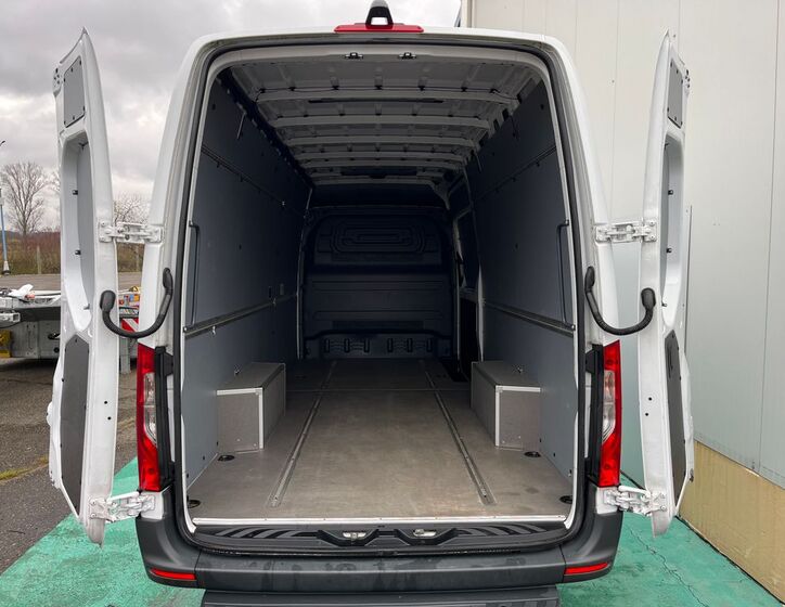 Mercedes-Benz Sprinter 5