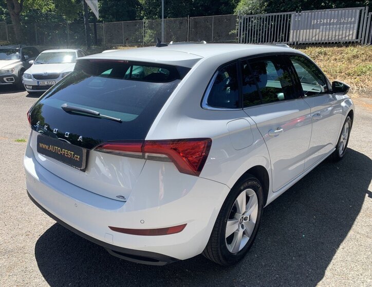 Škoda Scala 5
