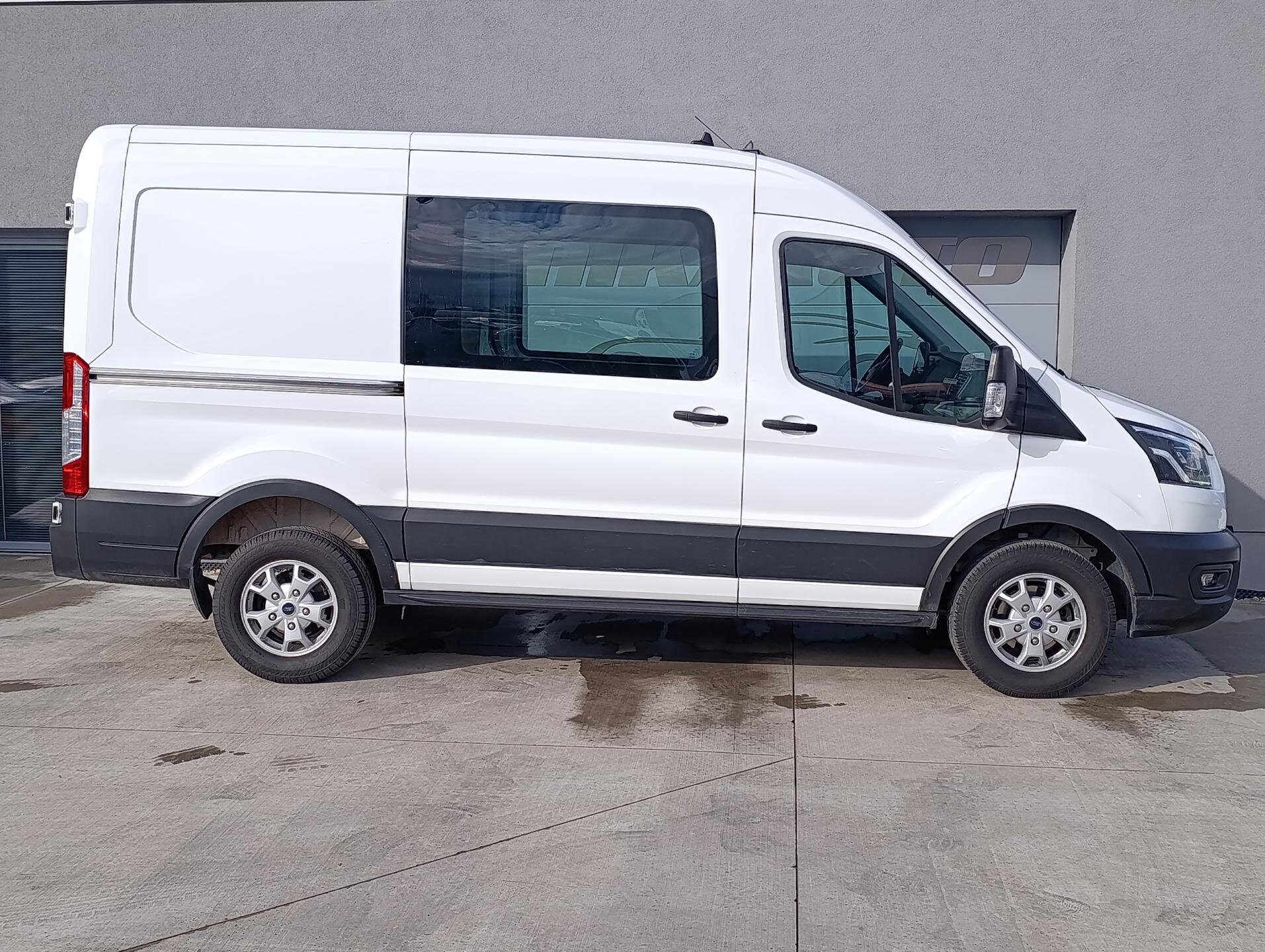 Ford Transit Užitková 2,0 l 96 kw
