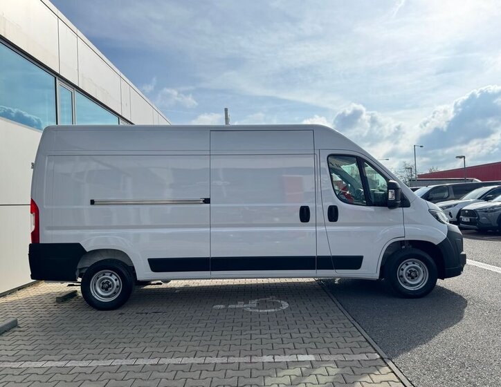 Toyota Proace Max Skříň 2,2 l 103 kw