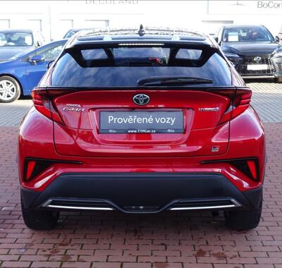 Toyota C-HR 5