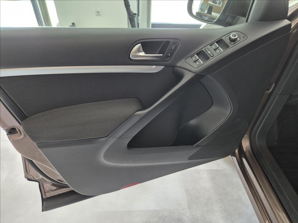 Volkswagen Tiguan SUV / Terénní 2,0 l 103 kw