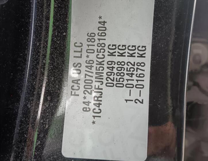 Jeep Grand Cherokee 24