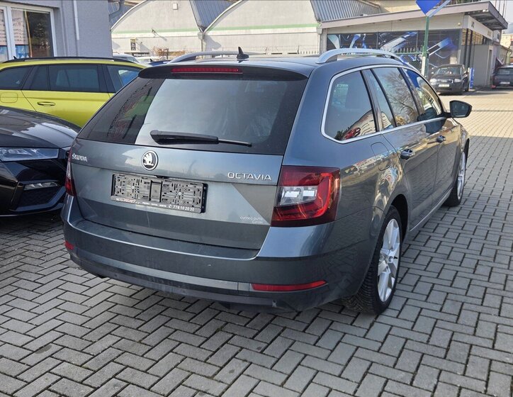 Škoda Octavia Kombi 2,0 l 110 kw
