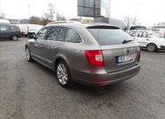 Škoda Superb Kombi 2,0 l 103 kw