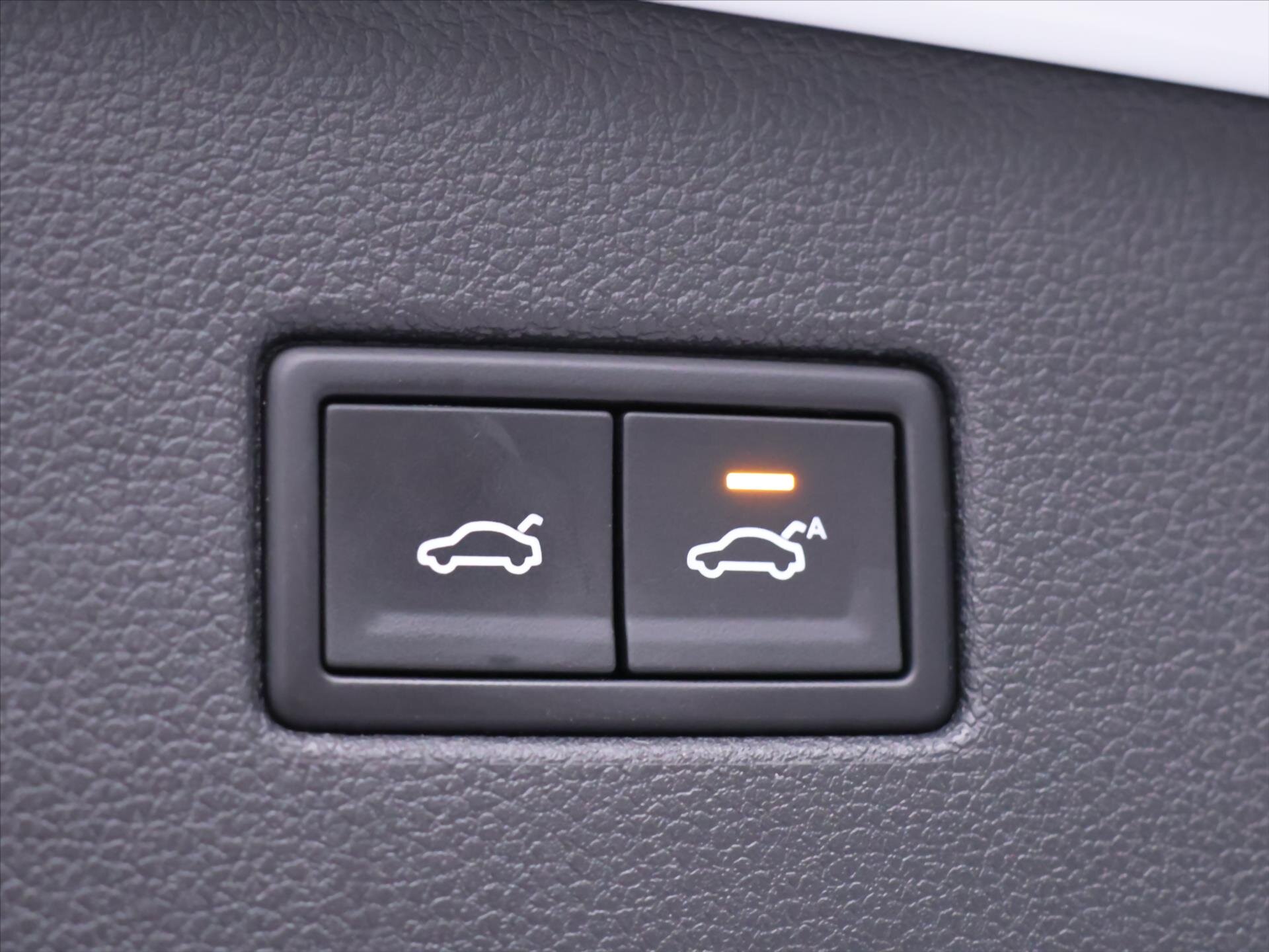 Volkswagen Tiguan SUV 2,0 l 176 kw