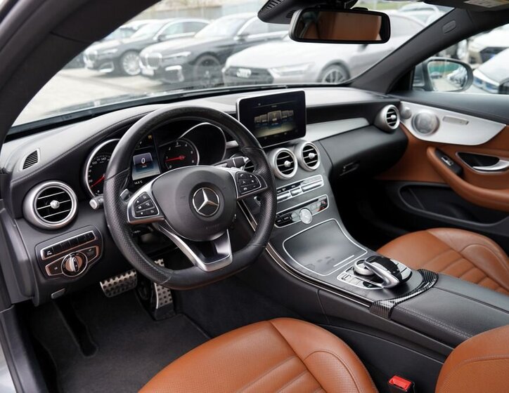 Mercedes-Benz Třídy C Kupé 2,1 l 150 kw