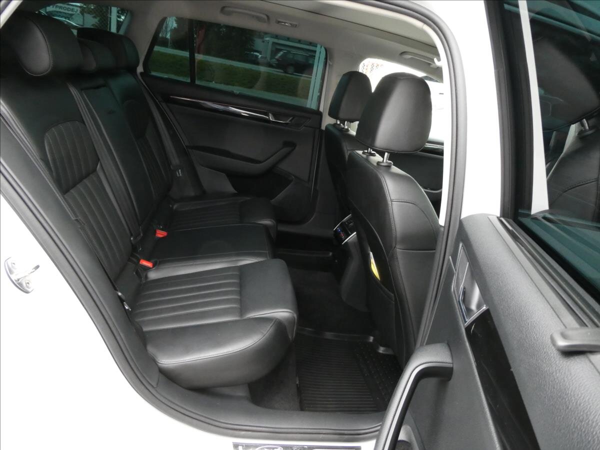 Škoda Superb Kombi 2,0 l 140 kw