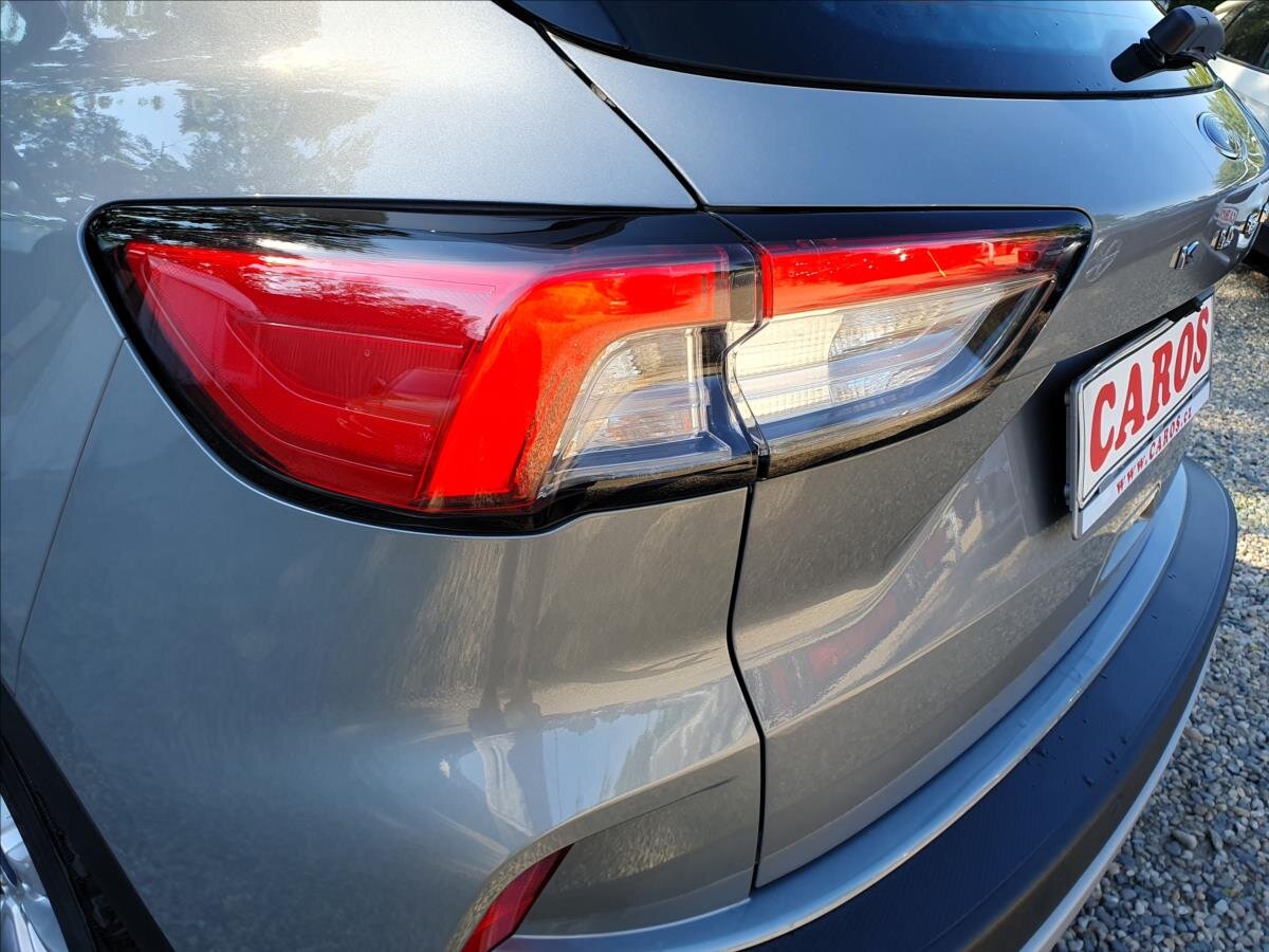 Ford Kuga SUV / Terénní 1,5 l 88 kw