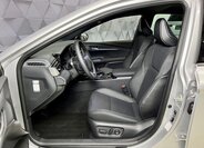 Toyota Camry Sedan / Limuzína 2,5 l 169 kw