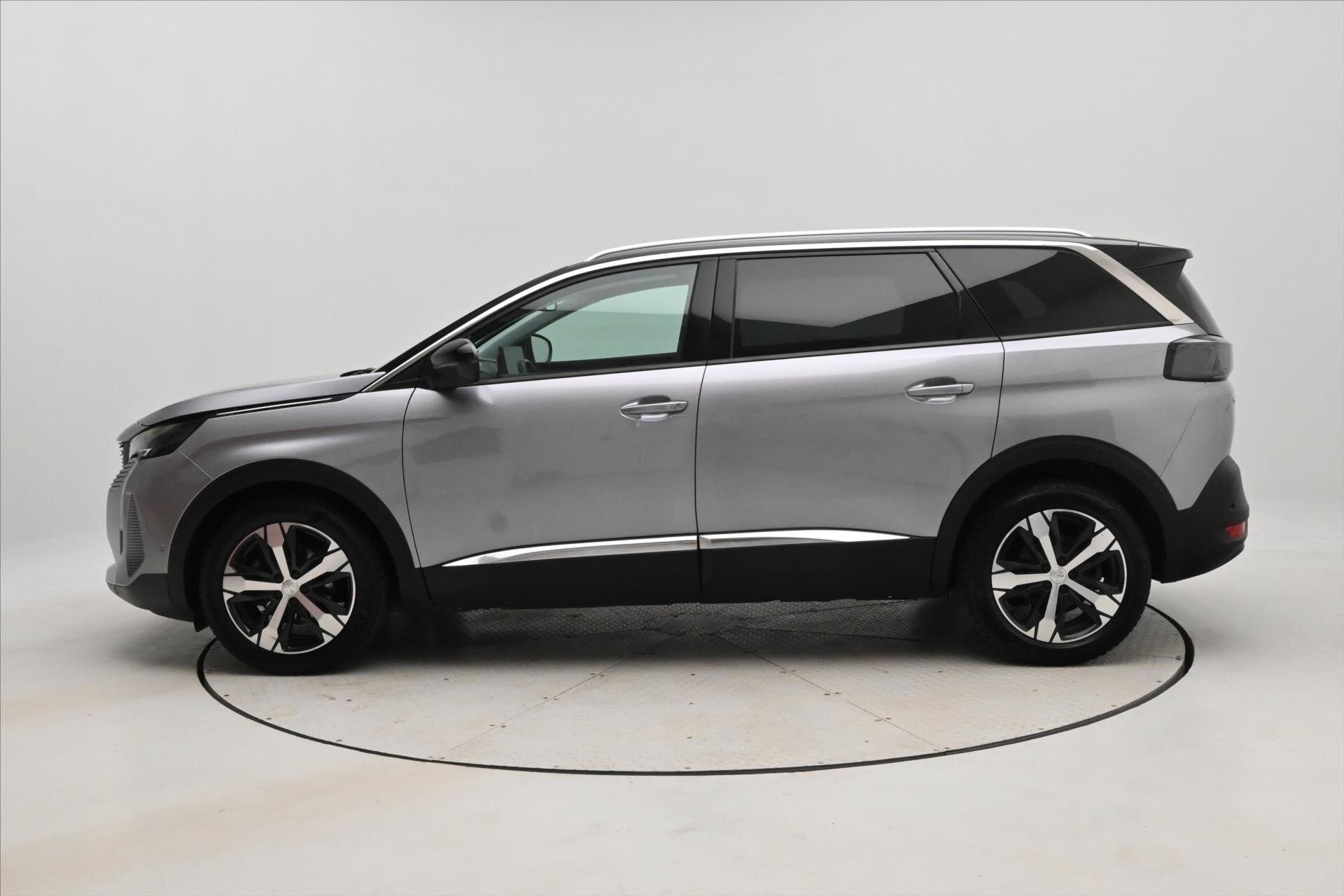 Peugeot 5008 SUV / Terénní 1,5 l 96 kw