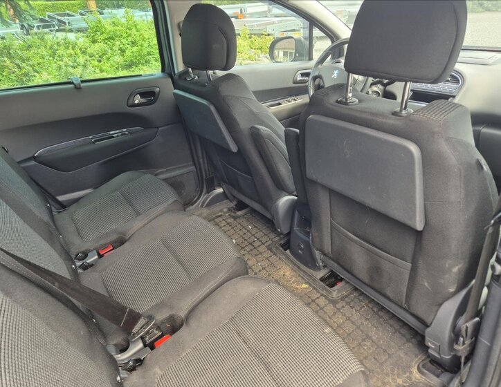 Peugeot 5008 Kombi 1,6 l 115 kw