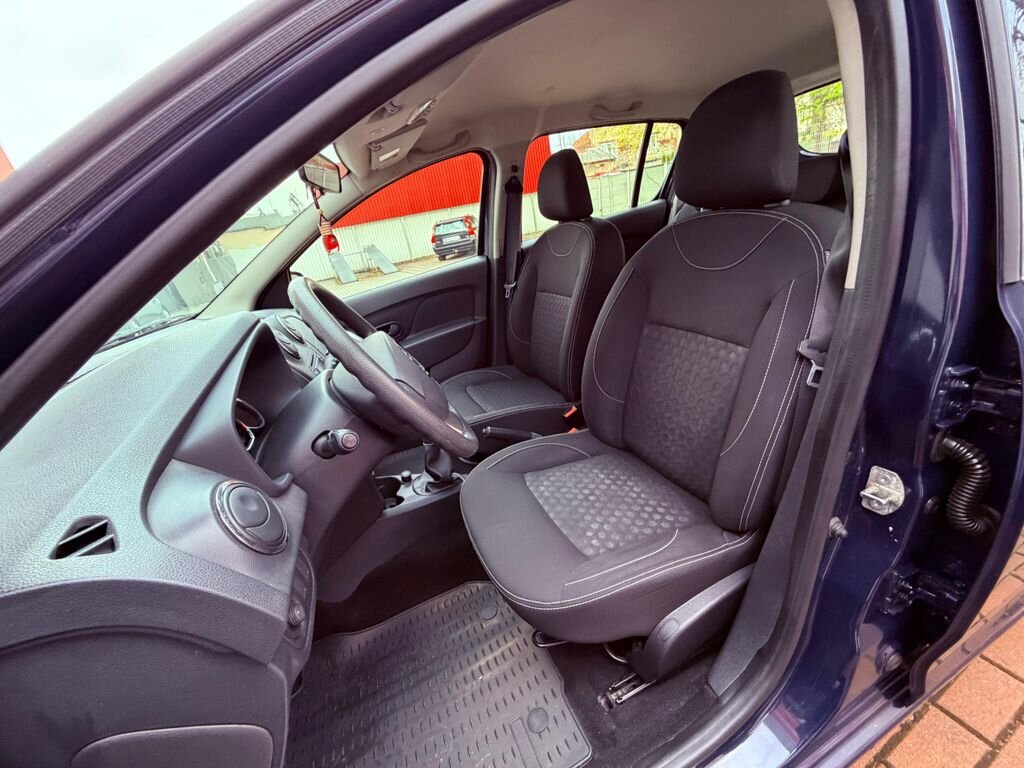 Dacia Sandero Hatchback 1,1 l 55 kw