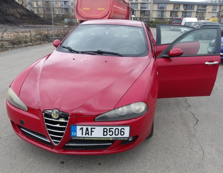 Alfa Romeo 147 Hatchback 1,6 l 77 kw