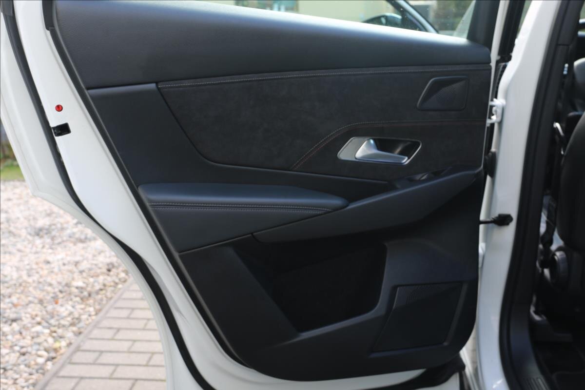 DS Automobiles DS7 Crossback Kombi 2,0 l 130 kw