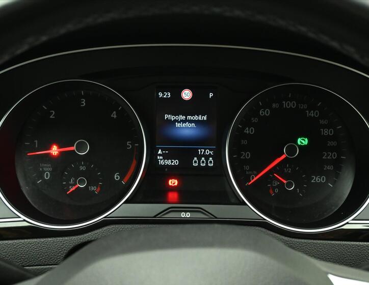 Volkswagen Passat 16