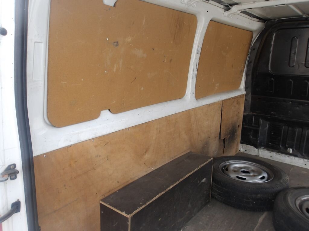 Ford Transit Skříň 2,2 l 63 kw