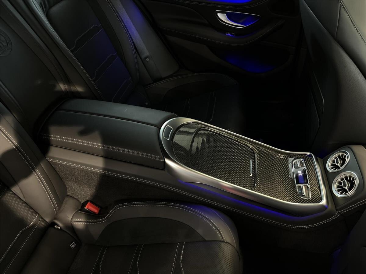 Mercedes-Benz AMG GT Sedan 4,0 l 470 kw