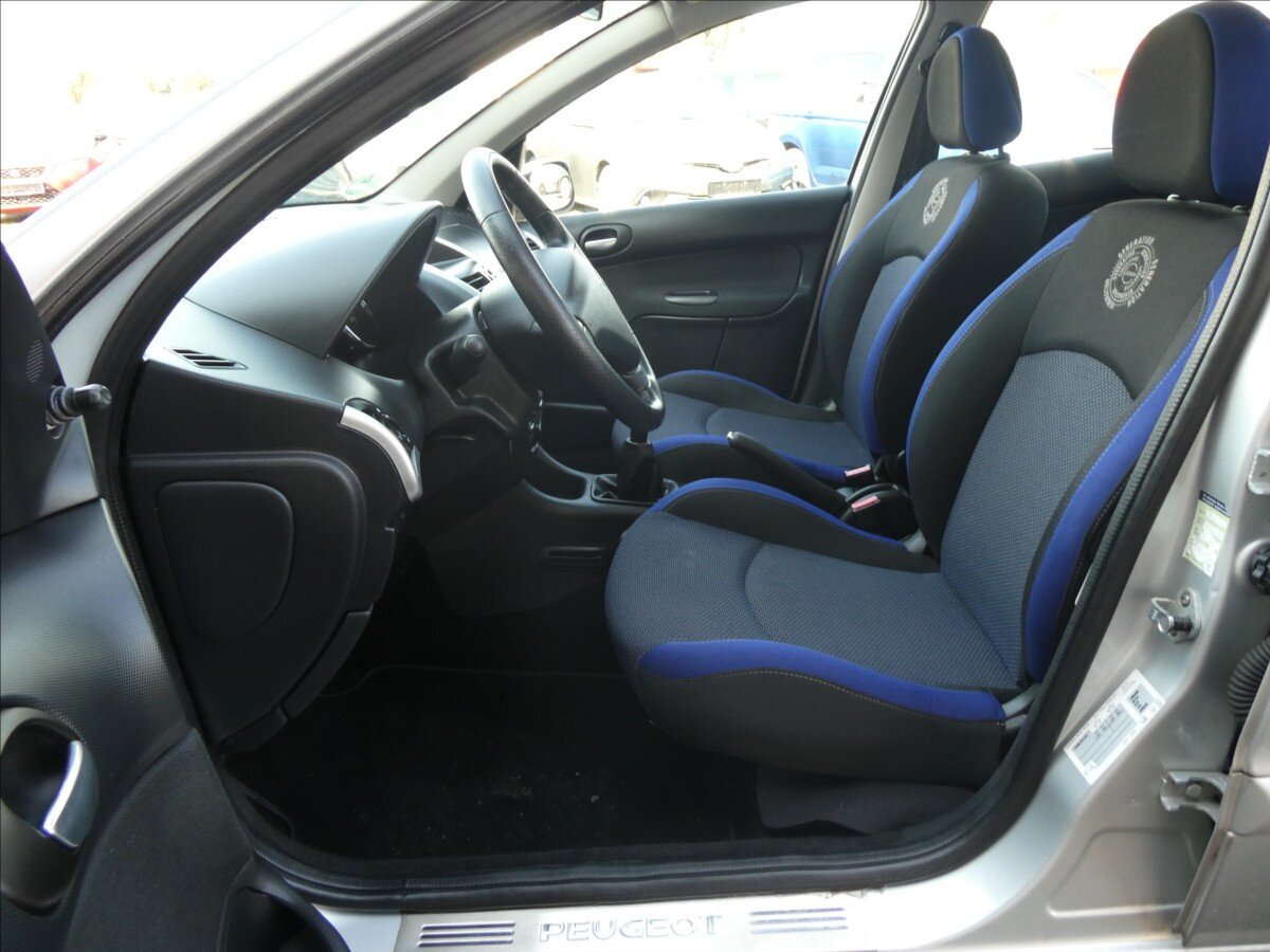 Peugeot 206 Hatchback 1,1 l 44 kw