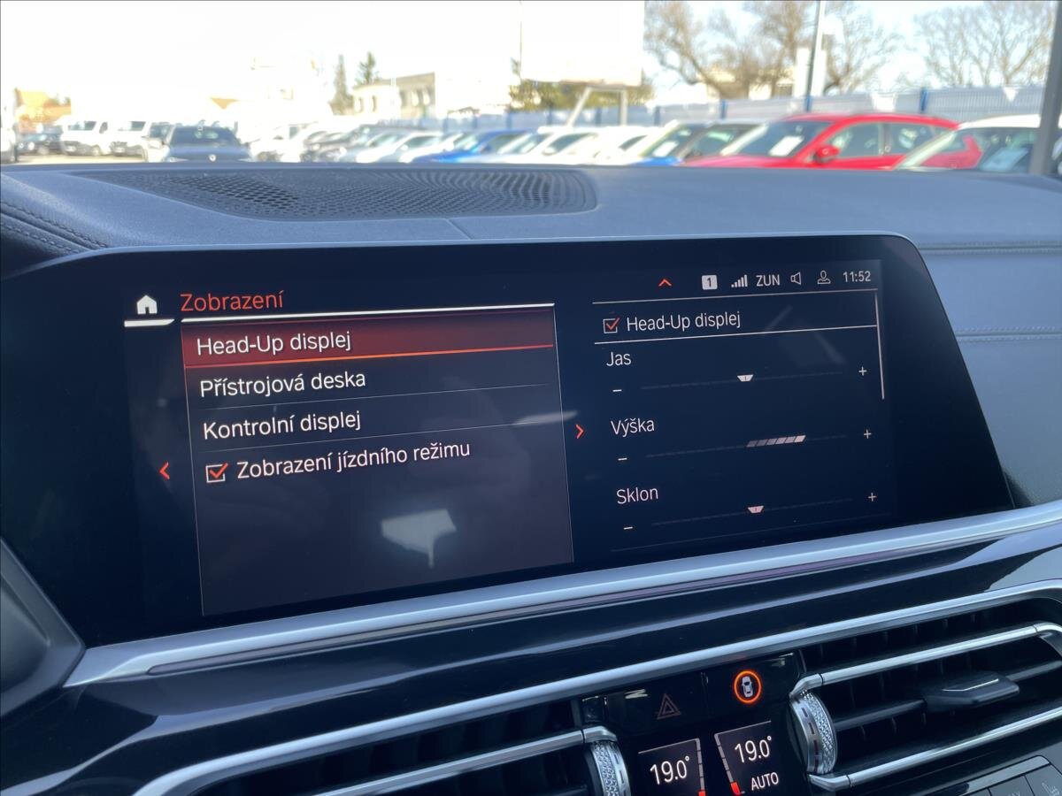 BMW X7 SUV / Terénní 3,0 l 195 kw