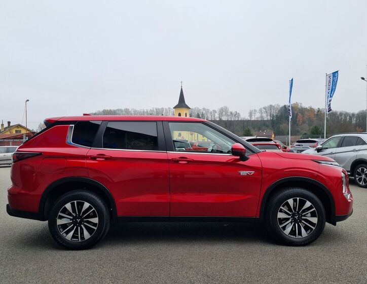 Mitsubishi Outlander 6