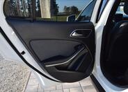 Mercedes-Benz GLA 28