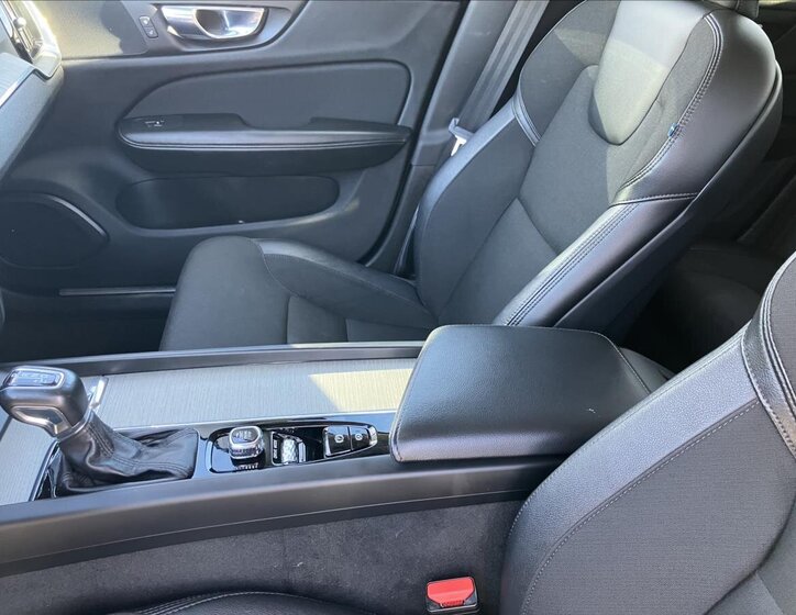 Volvo V60 Kombi 2,0 l 140 kw