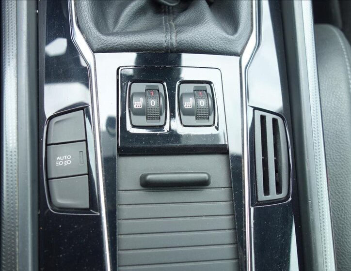 Peugeot 508 Kombi 2,0 l 110 kw