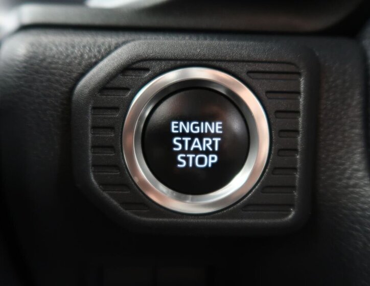 Toyota Land Cruiser SUV / Terénní 2,8 l 151 kw