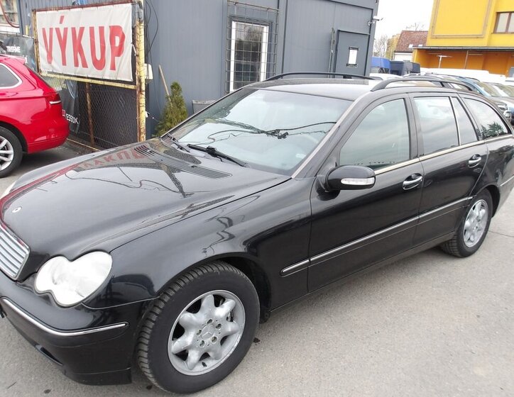 Mercedes-Benz Třídy C Kombi 2,1 l 105 kw