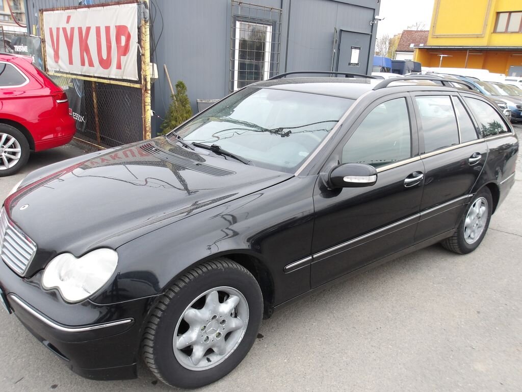 Mercedes-Benz Třídy C Kombi 2,1 l 105 kw