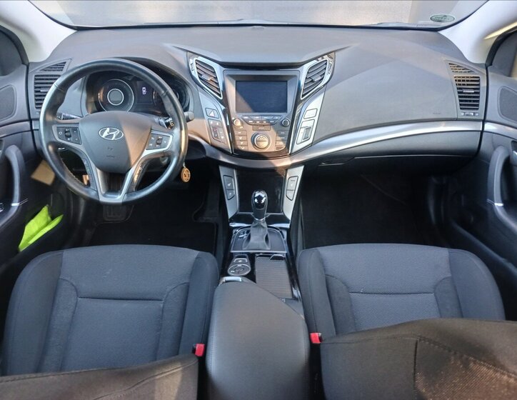 Hyundai i40 Kombi 1,6 l 100 kw