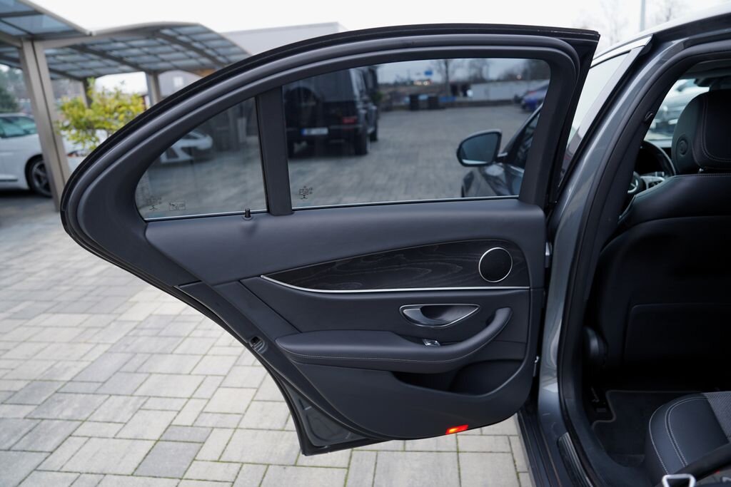 Mercedes-Benz Třídy E Sedan 2,0 l 143 kw