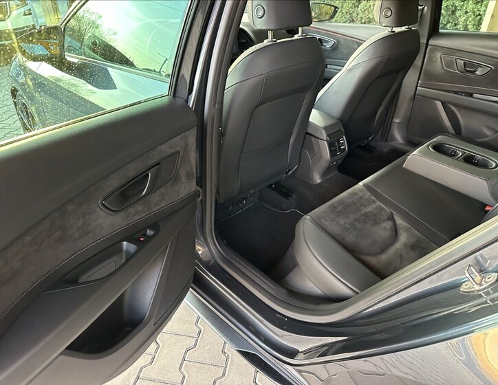 Seat Leon Kombi 2,0 l 221 kw