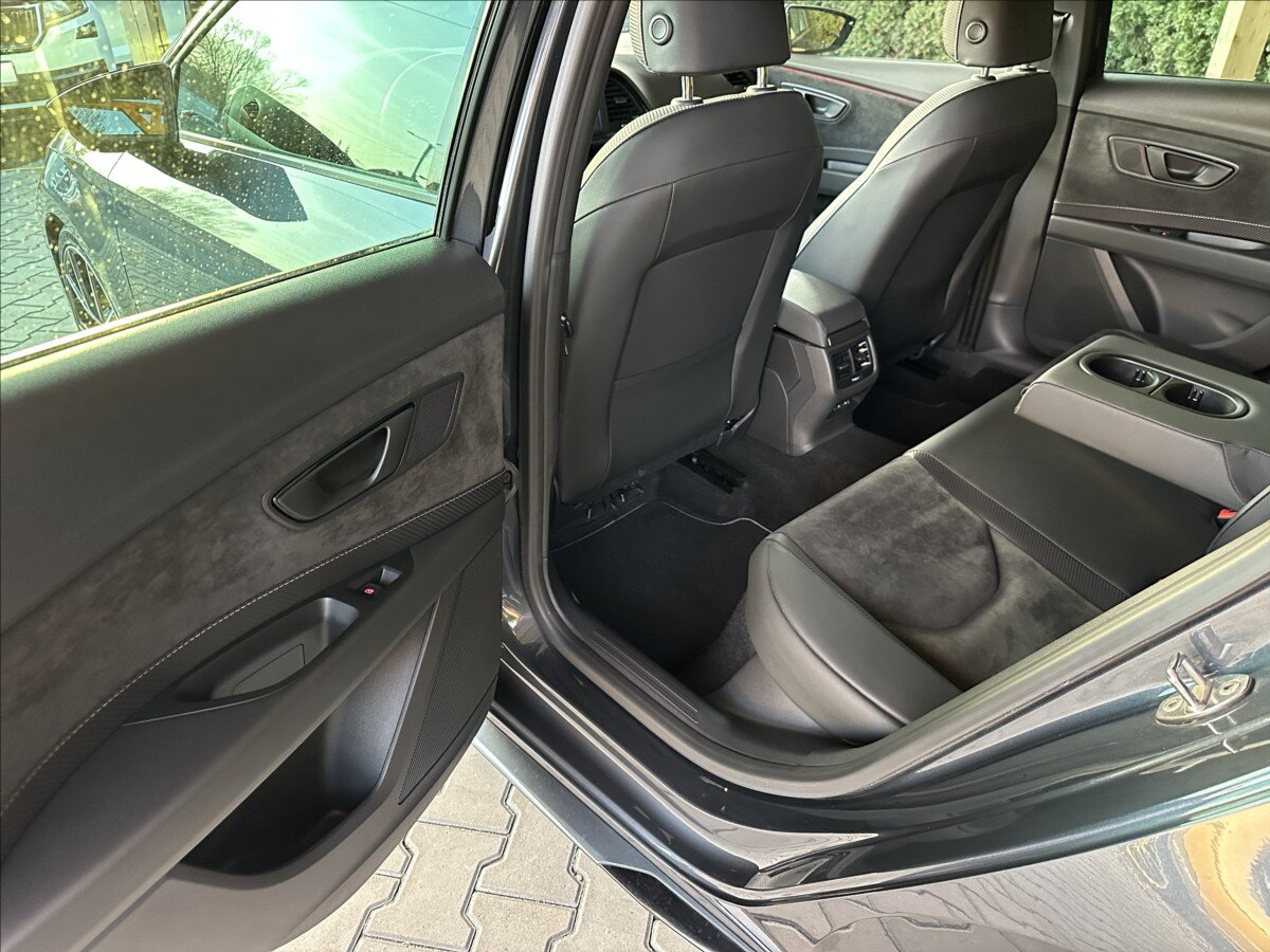 Seat Leon Kombi 2,0 l 221 kw